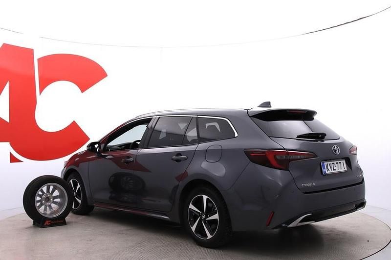 Käytetty Toyota Corolla Active 140 HP (102 kW) 2024 Harmaa Farmari