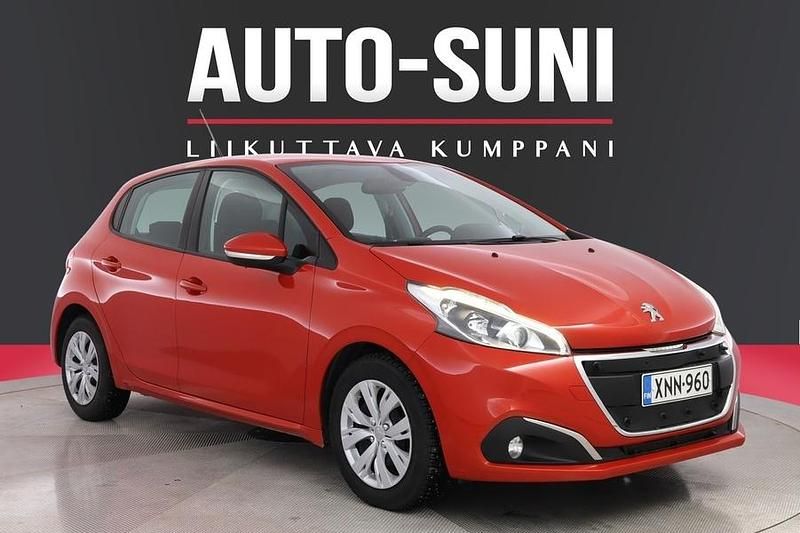 Käytetty Peugeot 208 Active 82 HP (60 kW) 2015 Viistoperä