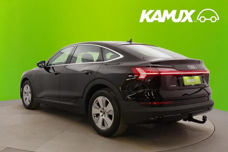 Käytetty Audi e-tron Sportback S-Line 230 kW (313 HP) 2022 Musta Katumaasturi