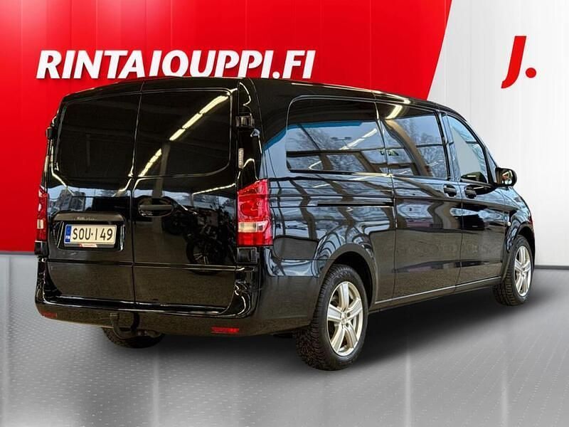 Käytetty Mercedes Vito 190 HP (139 kW) 2022 Musta Van