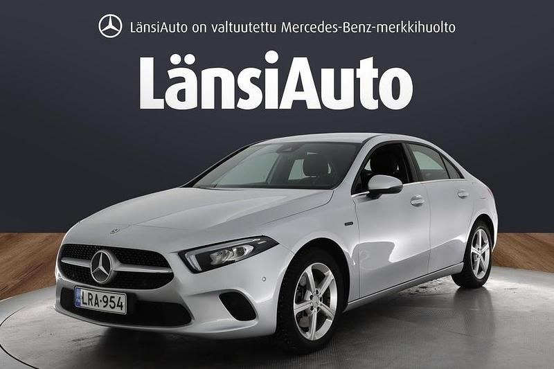 Käytetty 2021 Mercedes A250 Business Sedan | 22 380 € (Perustarjous) - Kuva 1/1