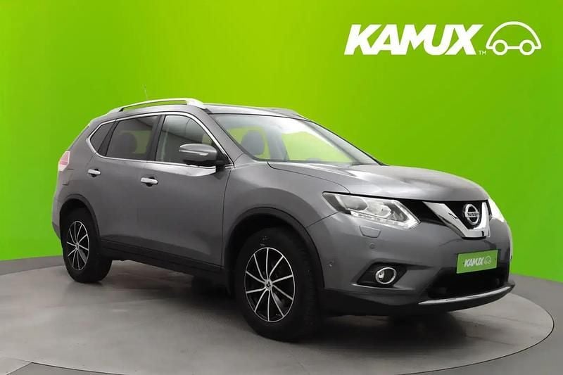 Käytetty Nissan X-Trail Tekna 163 HP (119 kW) 2017 Harmaa Katumaasturi