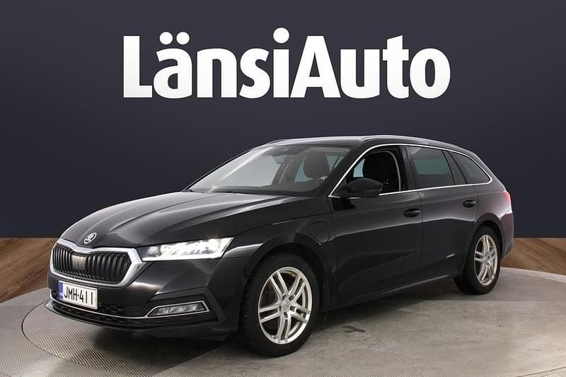 Musta Käytetty 2021 Skoda Octavia Style Farmari | 18 780 € (Hyvä tarjous) - Kuva 1/1