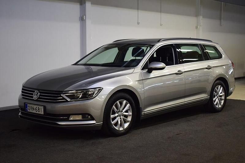 Käytetty 2017 VW Passat Comfortline Farmari | 14 300 € (Hieman kallis) - Kuva 1/4