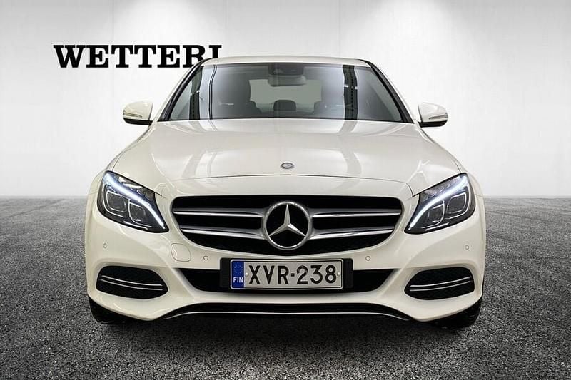 Käytetty Mercedes C220 Business 170 HP (125 kW) 2014 Valkoinen Sedan