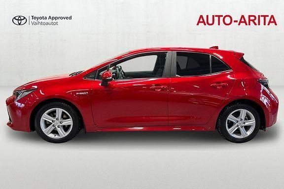 Käytetty Toyota Corolla Active 122 HP (89 kW) 2021 Met. punainen Viistoperä