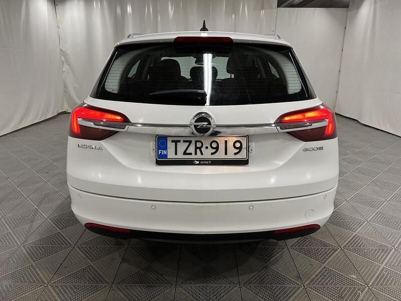 Käytetty Opel Insignia 120 HP (88 kW) 2015 Farmari