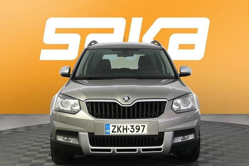 Käytetty Skoda Yeti Outdoor Elegance 152 HP (111 kW) 2014 Katumaasturi