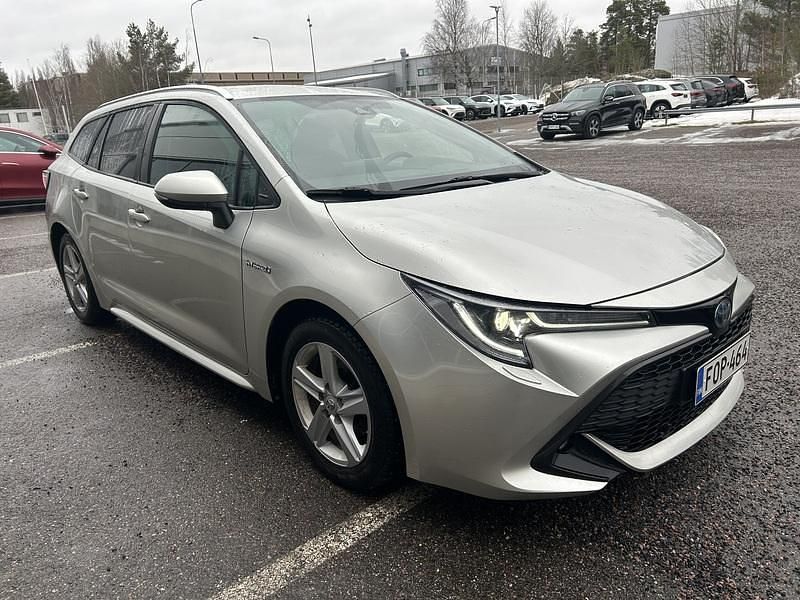 Käytetty Toyota Corolla Active 122 HP (89 kW) 2021 Hopea Farmari