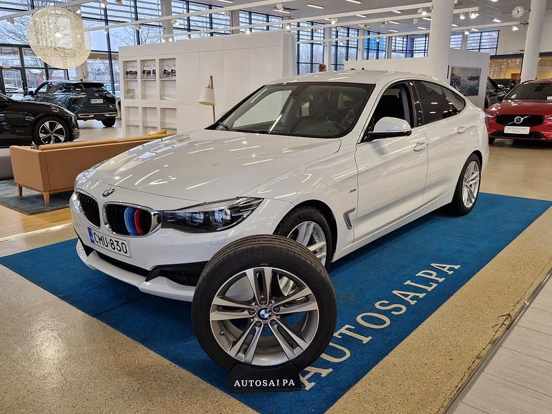 Käytetty BMW 320 Gran Turismo Exclusive 190 HP (139 kW) 2019 Valkoinen Sedan