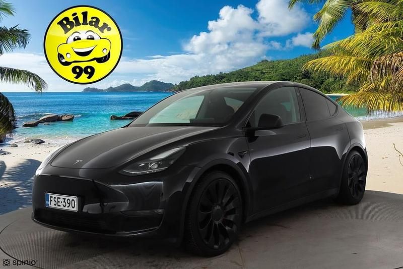 Käytetty 2022 Tesla Model Y Performance Katumaasturi | 38 700 € (Perustarjous) - Kuva 1/3