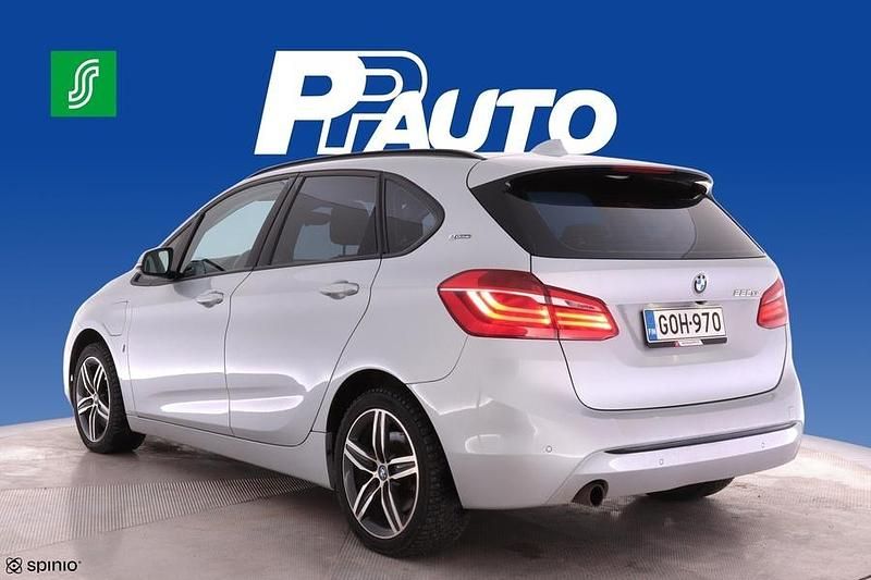 Käytetty BMW 225 Active Tourer Sport Line 224 HP (164 kW) 2017 Tila-auto