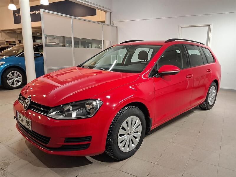 Punainen Käytetty 2015 VW Golf VII Trendline Farmari | 9 900 € (Perustarjous) - Kuva 1/4