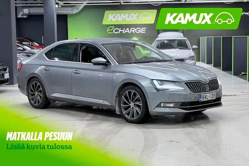 Käytetty Skoda Superb Business Line 204 HP (150 kW) 2019 Hopea / harmaa Sedan