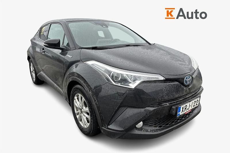 Käytetty Toyota C-HR Active 122 HP (89 kW) 2019 Met. musta Katumaasturi
