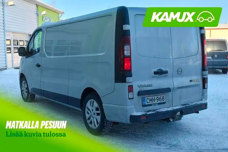 Käytetty Opel Vivaro Edition 125 HP (91 kW) 2019 Hopea / harmaa Tila-auto