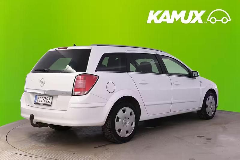 Käytetty Opel Astra Cosmo 120 HP (88 kW) 2006 Valkoinen Tila-auto