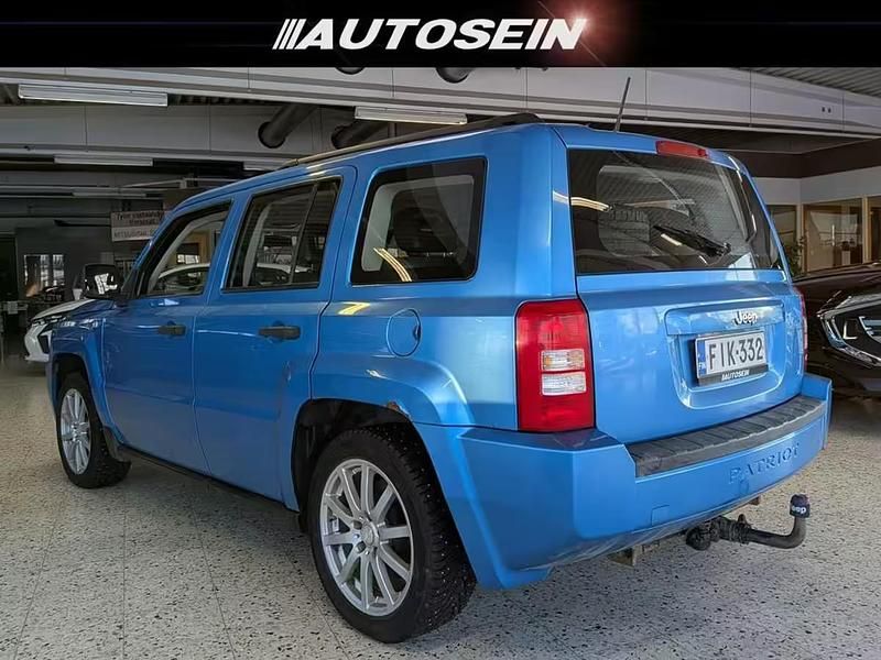 Käytetty Jeep Patriot Sport 2008 Katumaasturi