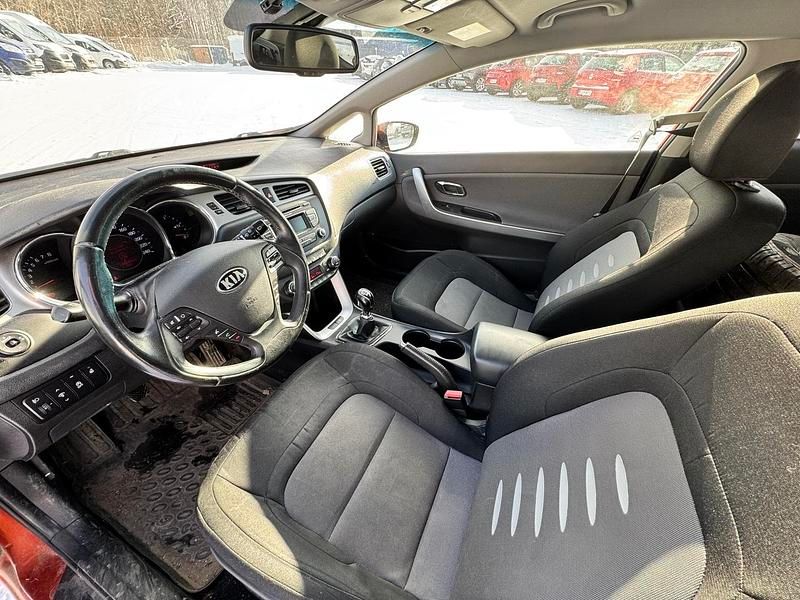 Käytetty Kia ProCeed EX 2013 Viistoperä