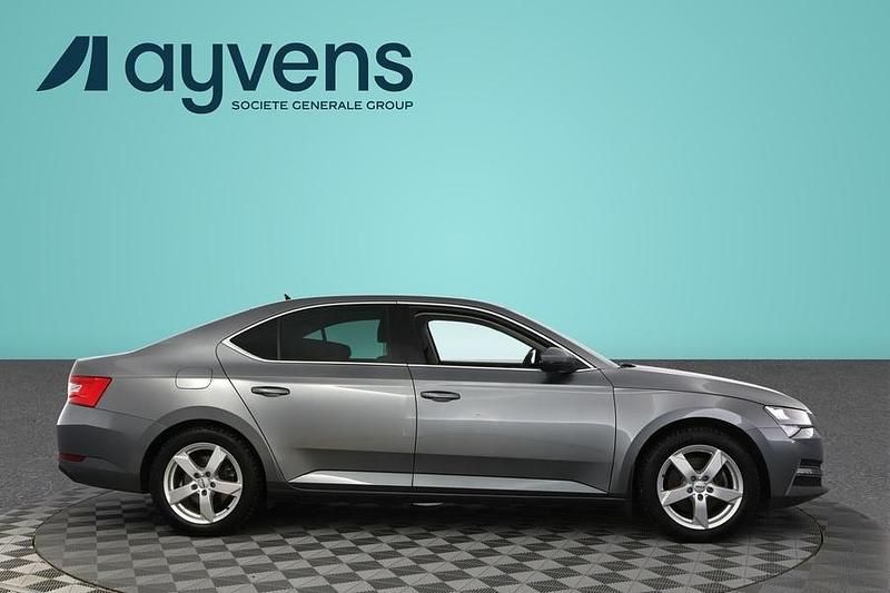 Käytetty Skoda Superb Business Line 218 HP (160 kW) 2023 Harmaa Sedan