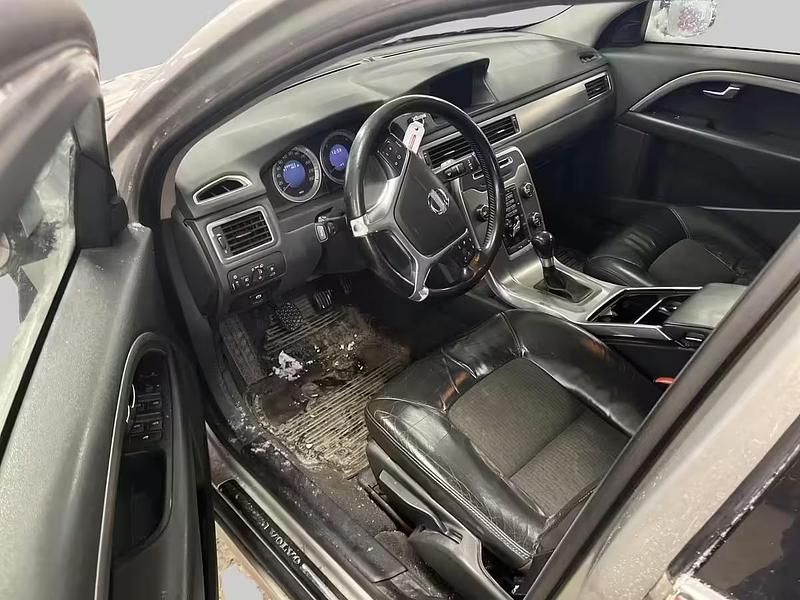 Käytetty Volvo V70 Kinetic 2012 Farmari