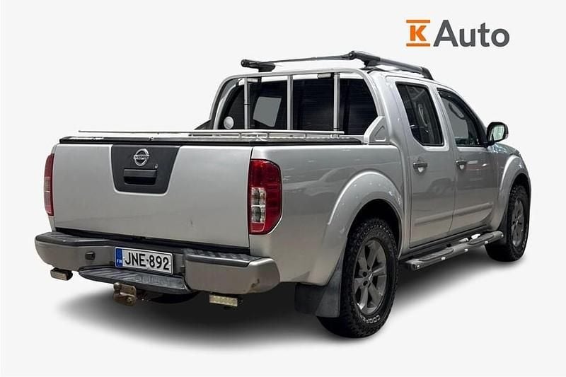 Käytetty Nissan Navara 190 HP (139 kW) 2013 Hopea Nouto