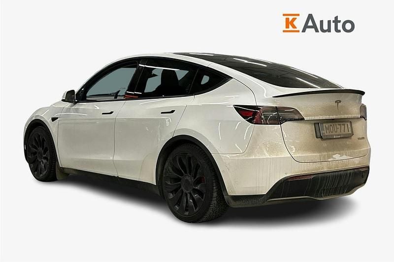 Käytetty Tesla Model Y Performance 331 kW (451 HP) 2022 Valkoinen Katumaasturi