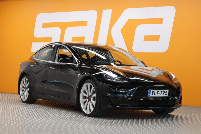 Musta Käytetty 2019 Tesla Model 3 Performance Sedan | 22 900 € (Perustarjous) - Kuva 1/4