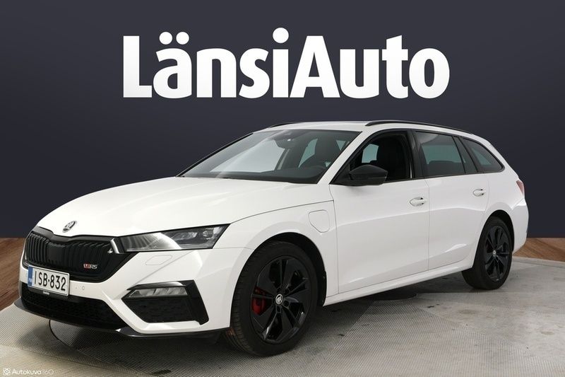 Käytetty 2021 Skoda Octavia RS Farmari | 31 750 € (Kallis) - Kuva 1/2