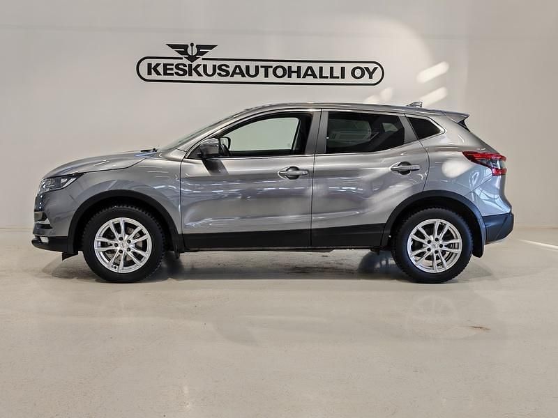 Käytetty Nissan Qashqai N-Connecta 159 HP (116 kW) 2019 Harmaa Katumaasturi