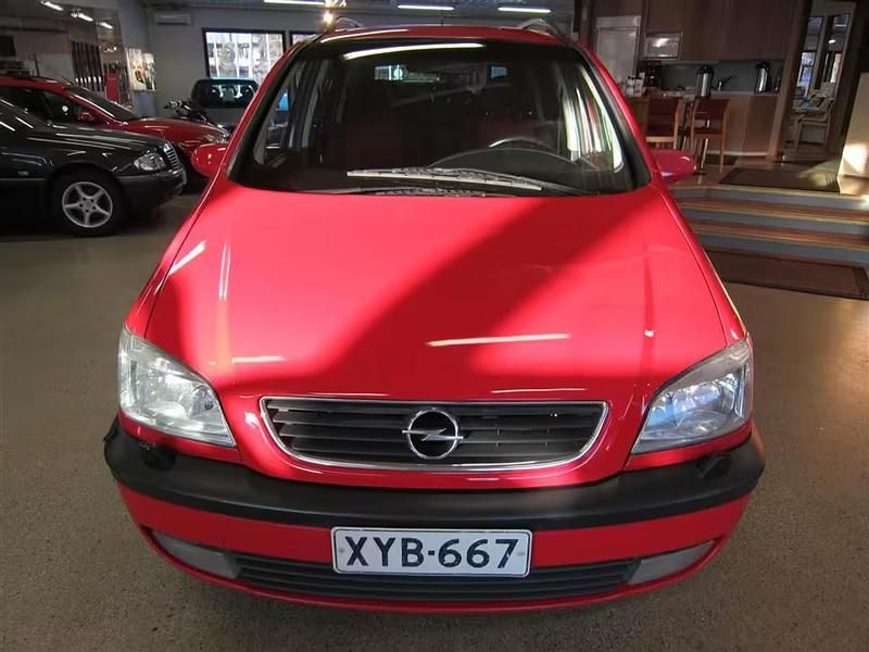 Käytetty Opel Zafira Elegance 82 HP (60 kW) 2000 Punainen Tila-auto