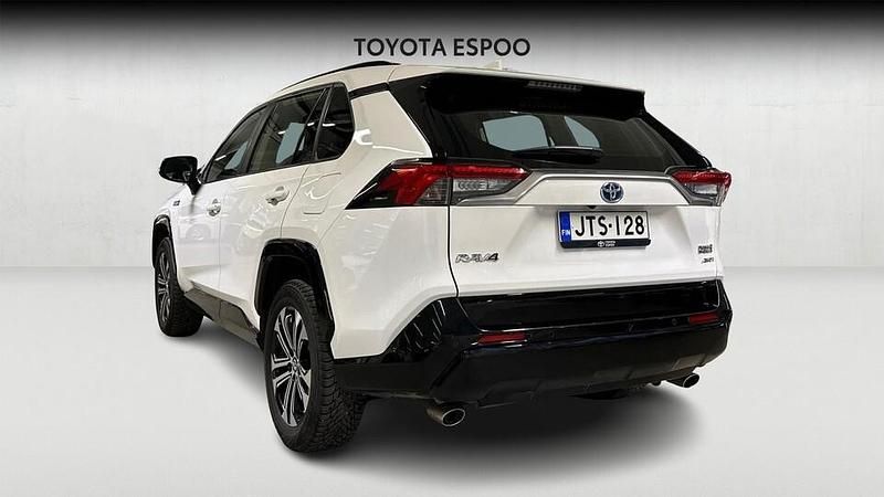 Käytetty Toyota RAV4 Hybrid Active 306 HP (225 kW) 2022 Katumaasturi