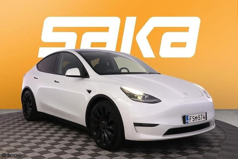 Käytetty 2023 Tesla Model Y Performance Katumaasturi | 38 290 € (Perustarjous) - Kuva 1/3