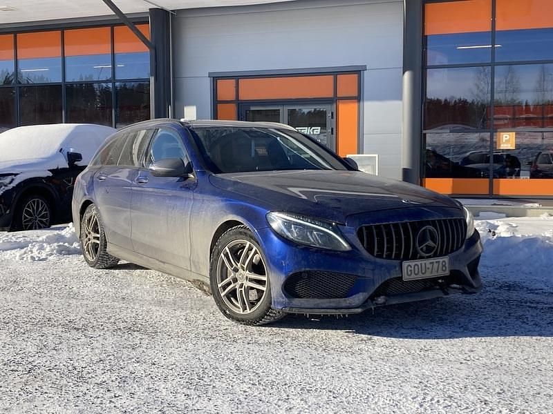 Käytetty Mercedes C220 AMG 170 HP (125 kW) 2018 Farmari