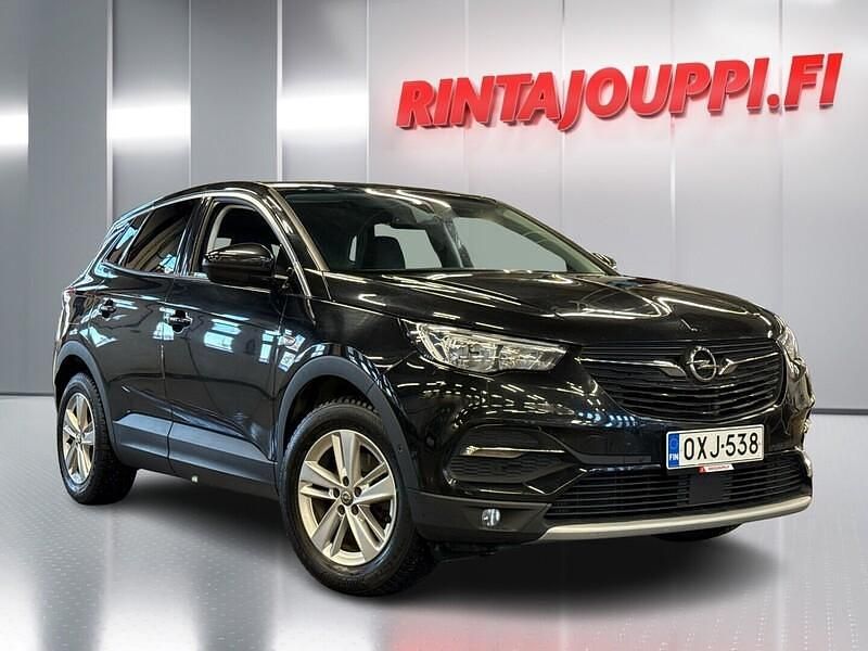 Käytetty Opel Grandland X Innovation 131 HP (96 kW) 2018 Katumaasturi
