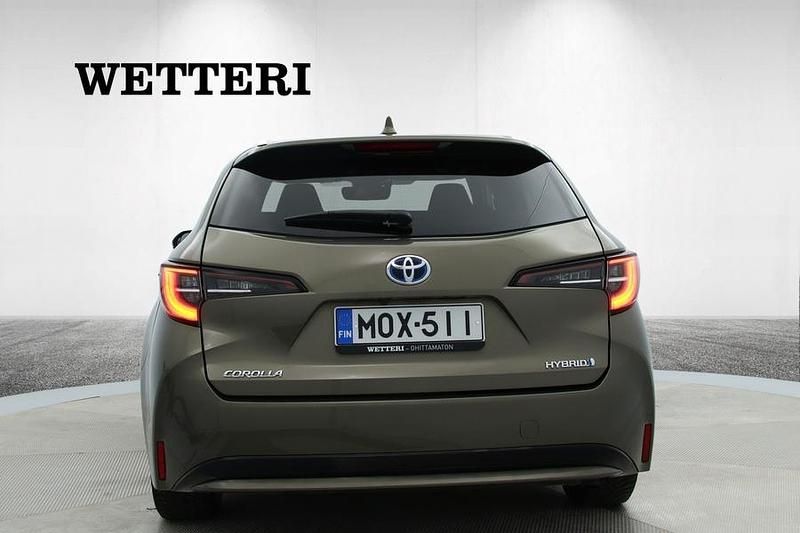 Käytetty Toyota Corolla Edition 122 HP (89 kW) 2023 Farmari