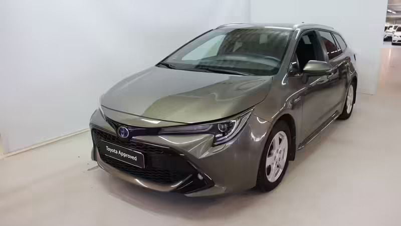 Valkoinen Käytetty 2020 Toyota Corolla Active Farmari | 21 980 € (Perustarjous) - Kuva 1/4