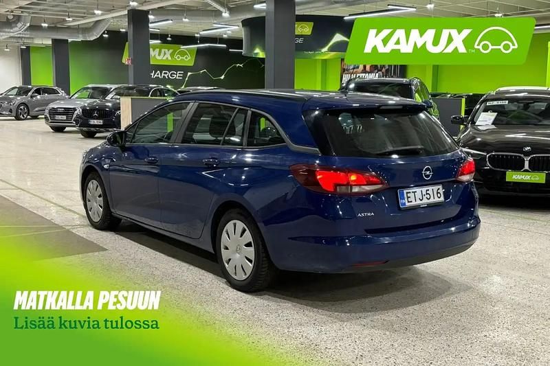 Käytetty Opel Astra Comfort 105 HP (77 kW) 2020 Sininen Farmari