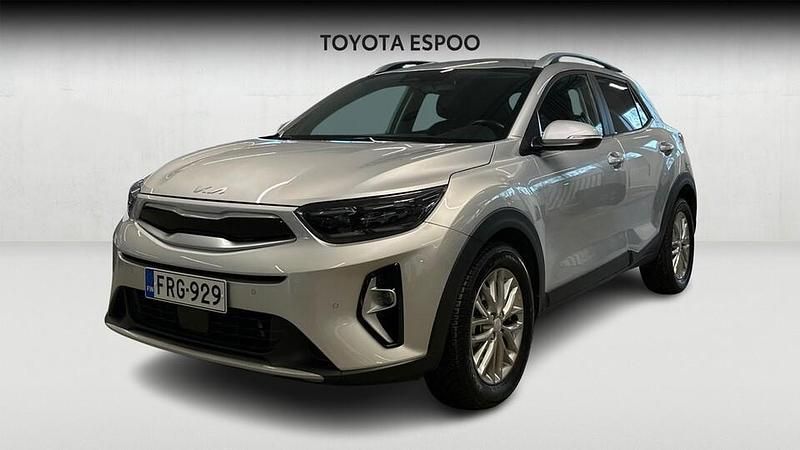 Käytetty Kia Stonic 101 HP (74 kW) 2024 Katumaasturi