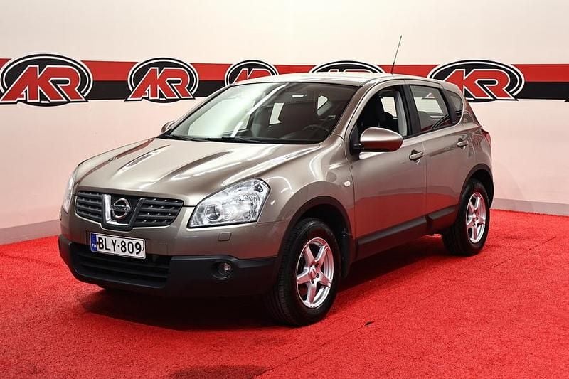 Ruskea Käytetty 2008 Nissan Qashqai Acenta Katumaasturi | 5 900 € (Perustarjous) - Kuva 1/4