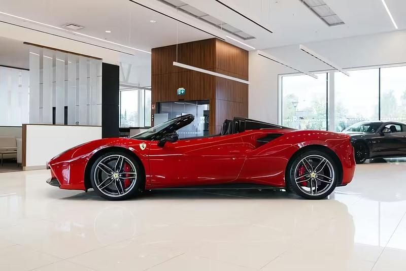Käytetty Ferrari 488 2016 Avoauto