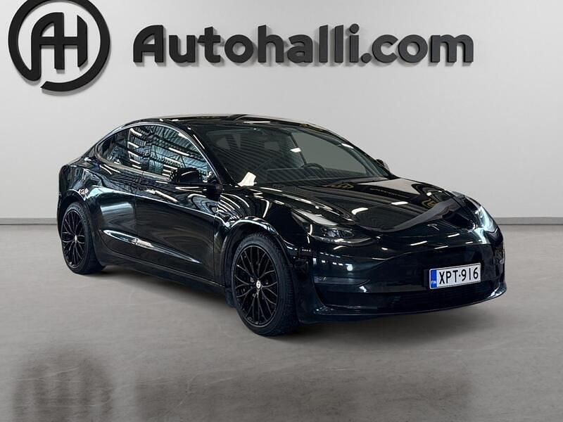 Käytetty Tesla Model 3 335 kW (456 HP) 2021 Sedan