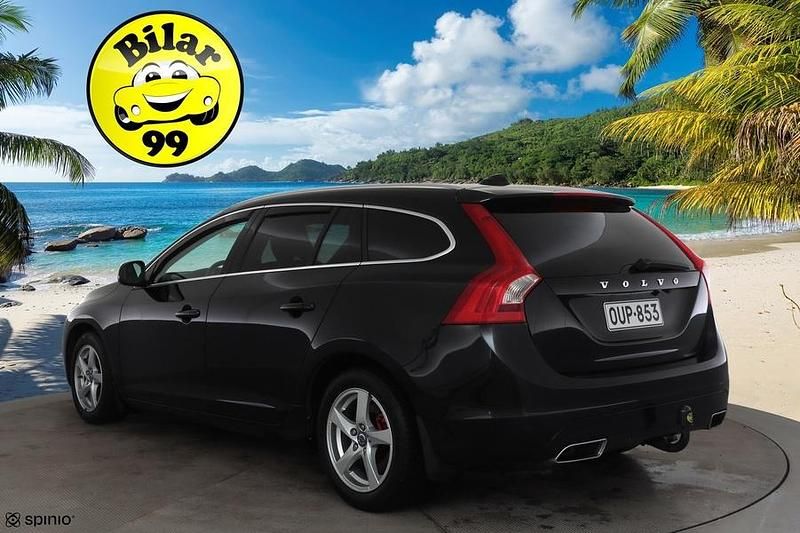 Käytetty Volvo V60 Summum 181 HP (133 kW) 2015 Farmari