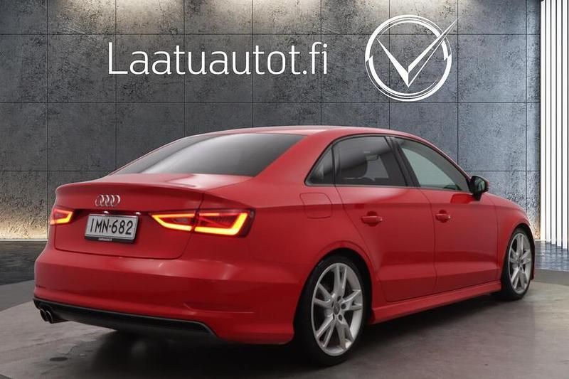 Käytetty Audi A3 S-Line 180 HP (132 kW) 2016 Sedan