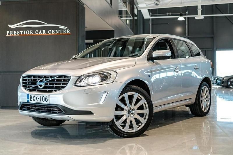 Käytetty 2016 Volvo XC60 Ocean Race Katumaasturi | 19 490 € (Perustarjous) - Kuva 1/4