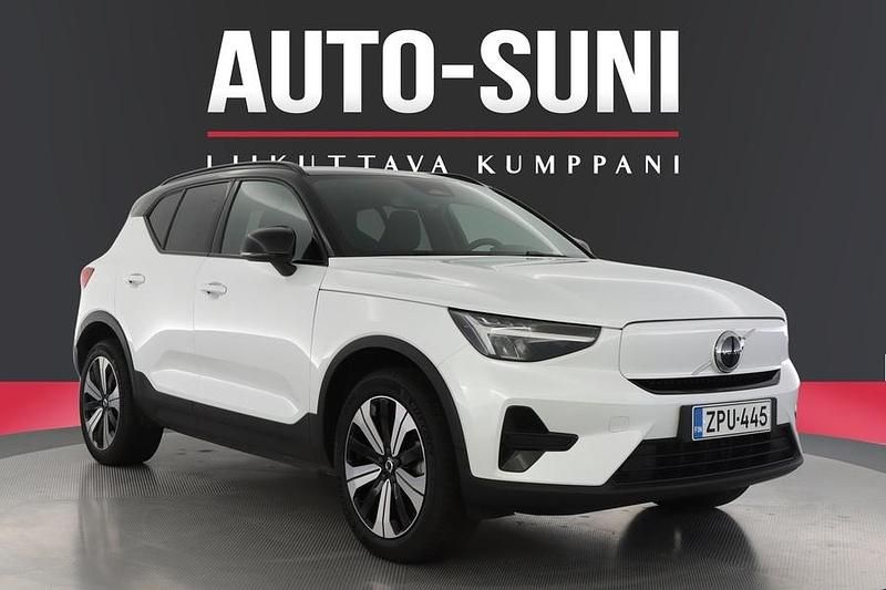 Käytetty 2023 Volvo XC40 Core Katumaasturi | 37 800 € (Perustarjous) - Kuva 1/3