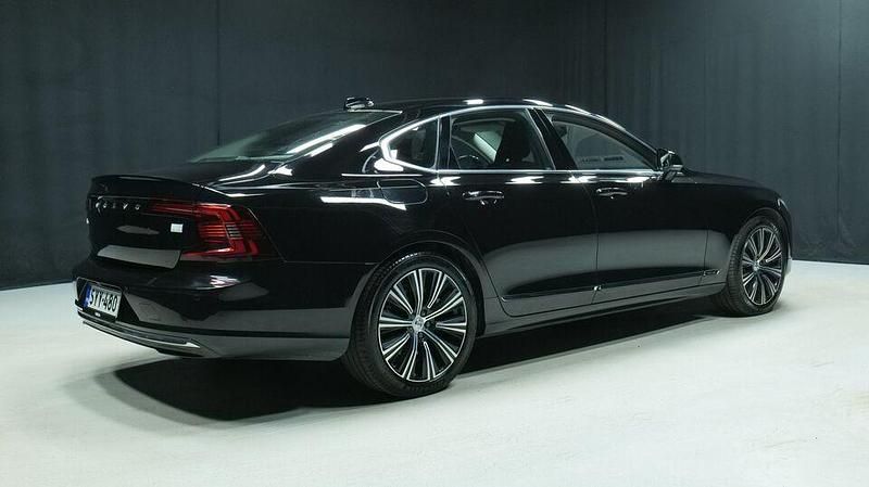 Käytetty Volvo S90 Performance 456 HP (335 kW) 2023 Musta Sedan