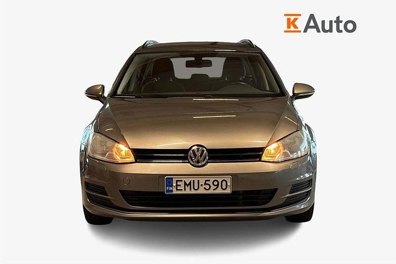 Käytetty VW Golf VII Comfortline 105 HP (77 kW) 2014 Harmaa Farmari