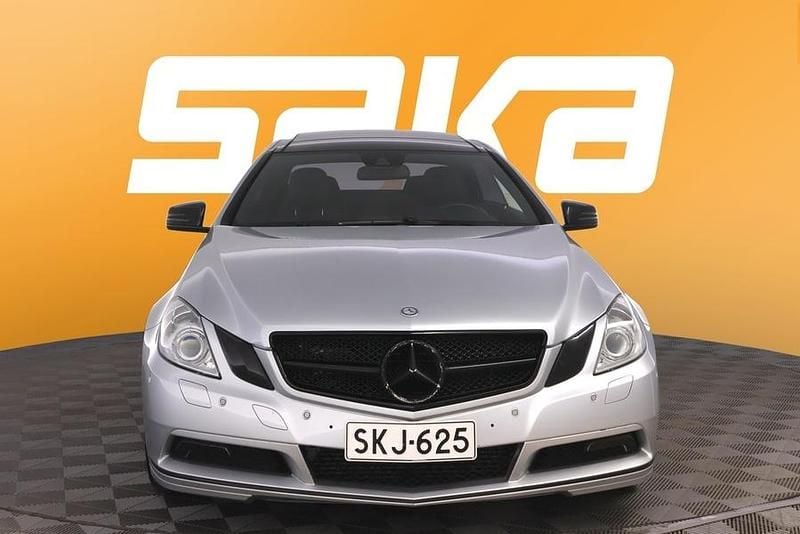 Käytetty Mercedes E350 231 HP (169 kW) 2010 Coupe - kaksiovinen