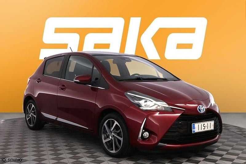 Käytetty 2018 Toyota Yaris Hybrid Premium Viistoperä | 16 400 € (Perustarjous) - Kuva 1/3